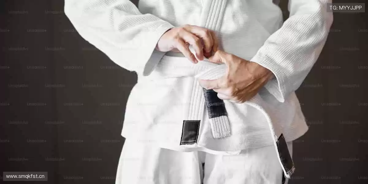 独家限量发售，潮流先锋必备！👕 用装备定义你的运动态度！